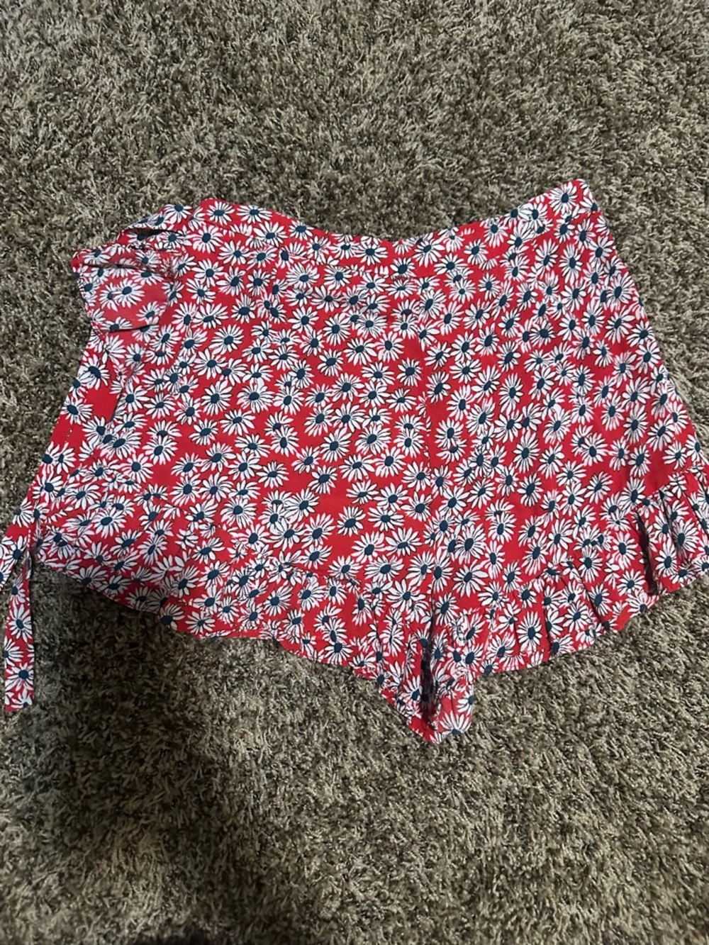 Zara Red Daisy-Print Tie-Side Skort - Picture 8 of 8